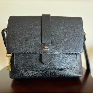 *SPECIAL DEAL* Fossil🖤Kinley Leather Crossbody